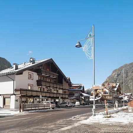 Cesa Maria Suen Canazei