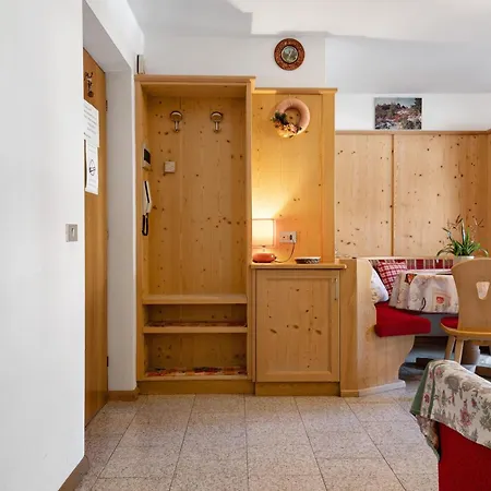 Cesa Maria Suen Feriehus Canazei
